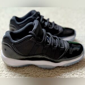 Jordan Retro 11 Low Space Jam Grade School Size 5